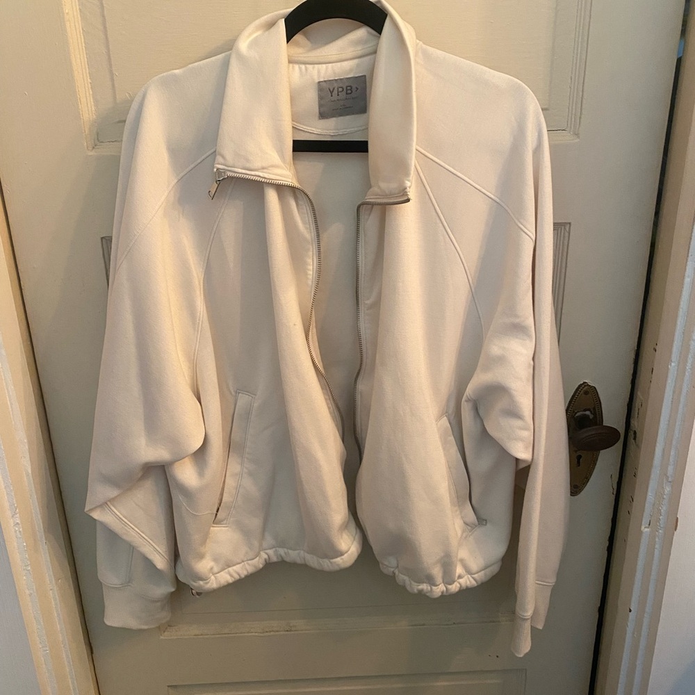 Abercrombie & Fitch White zip up